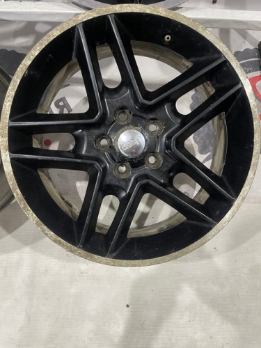 Литые диски Jeep R18 5x114.3 ET42 ЦО67.1 7J оригинальные