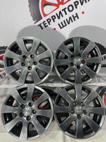 Диски литые Toyota оригинал R16 5x114.3 ET45 ЦО60.1 6.5J