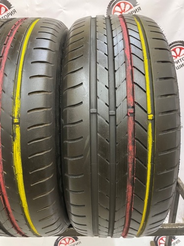 Goodyear EfficintGrip RFT 235/45/19 V95