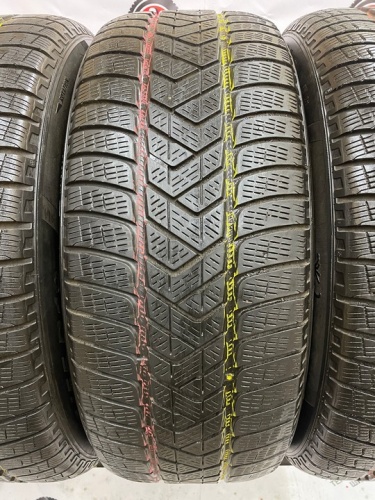 Pirelli Scorpion Winter RFT R19 235/55 101H