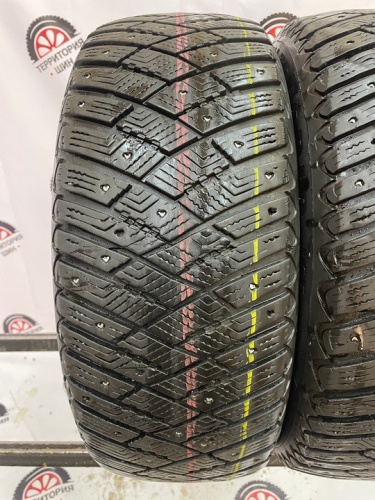 Goodyear Ultragrip Ice Arctic R 16 205/55 T94