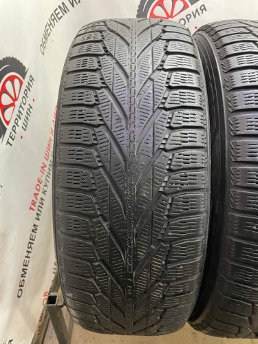 Nokian Hakkapeliitta R2 SUV R17 235/65