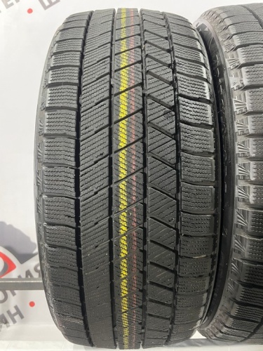 Bridgestone Blizzak VRX3 R17 215/45