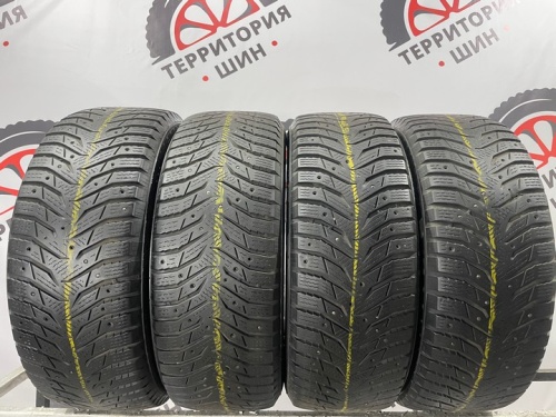 Kumho WinterCraft Ice WI31 R16 215/60