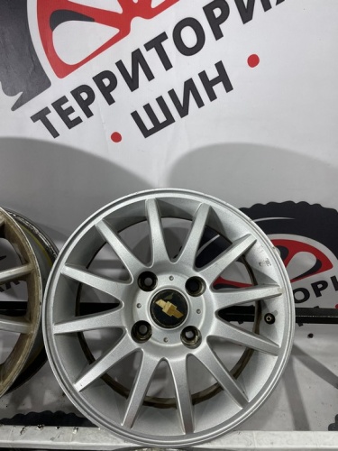 Диски литые R15 4x114.3 56,6 et44