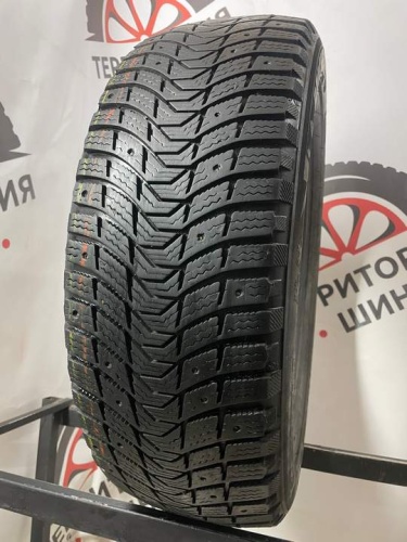 Michelin X-Ice North 3 R17 215/60