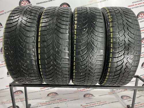 Bridgestone Blizzak Spike-01 R17	215/60