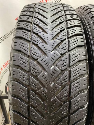 Goodyear ultragrip R17 225/65