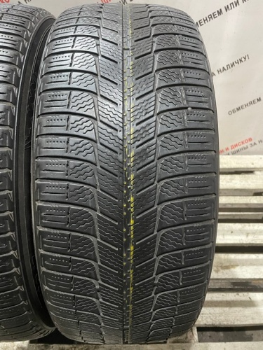 Michelin X-Ice R17 215/55