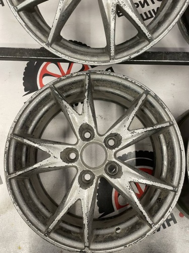 Литые  R15 5x108 ЦО67 ET 50 6J