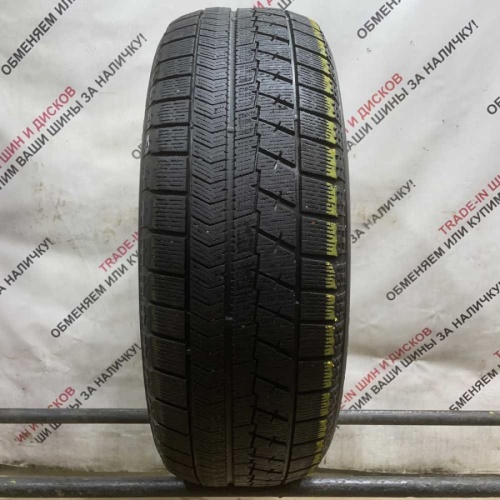 Bridgestone Blizzak VRX R17 215/60