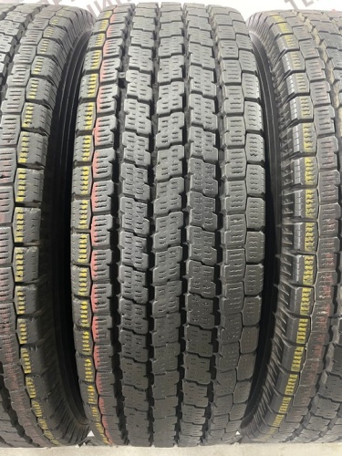 Yokohama Ice Guard IG91 R16 205/70