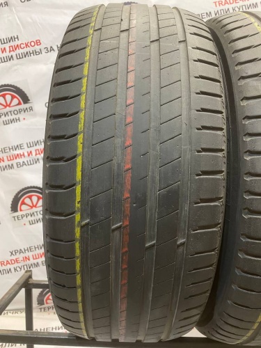 Michelin Latitude Sport 3 R19   235/55