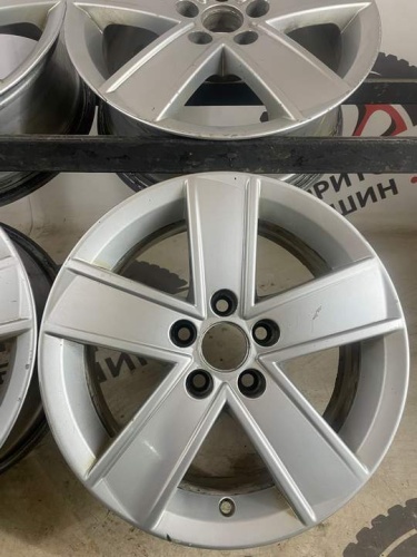 Литые Поло R15 5x100/57,1/ET38/J5