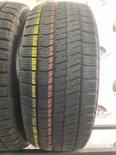 Bridgestone Blizzak VRX 2 225/40 R18