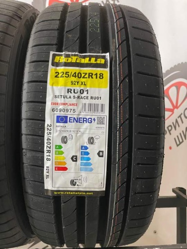 RoTaLLa Setula S-Race RU01 R18 225/40