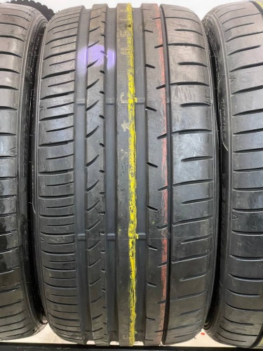 Dunlop SP Sport Maxx 050+ R18	255/35
