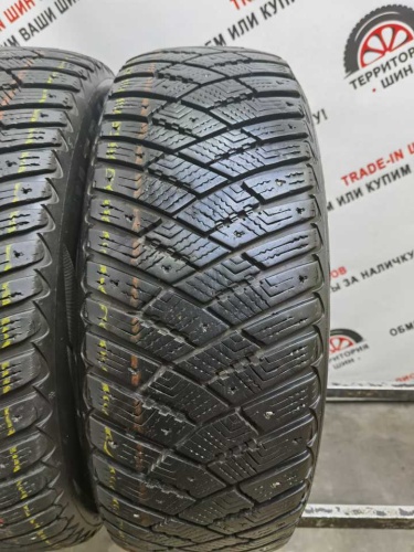 Goodyear Ultragrip Ice Arctic R16 205/60