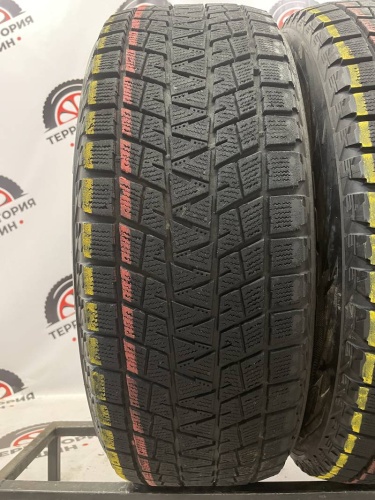 Bridgestone Blizzak DM-V1 R17 235/65