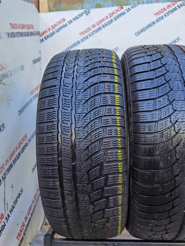 Nokian Tyres WR A4 R17 215/55