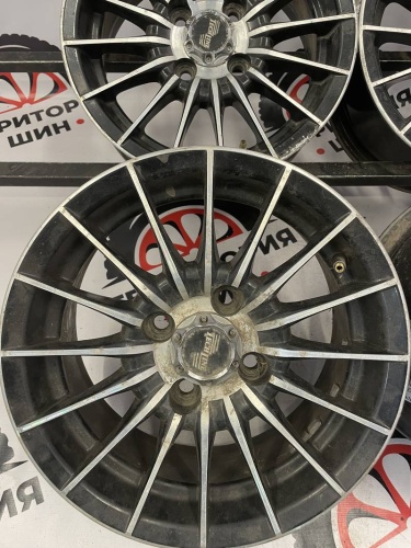 Литые  R13 4х100 ЦО 54.1 ET35 5J