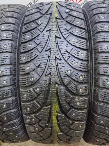 Hankook Winter I'Pike R17 215/65