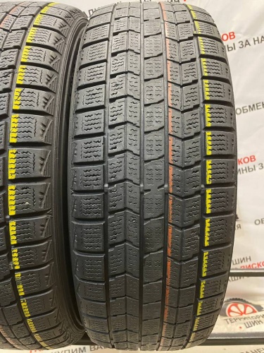 Dunlop Graspic DS-3  R17	215/60