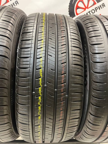 Kumho Solus TA31 215/50/17