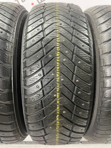Yokohama Ice Guard IG65 R16 215/60