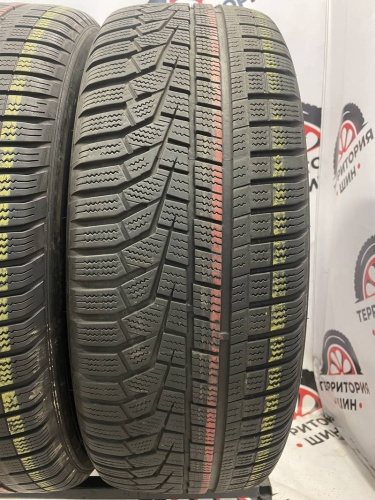 Hankook Winter I*Cept EVO 2 SUV 225/60 R18