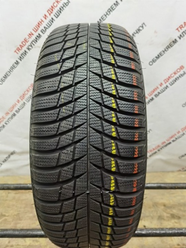 Bridgestone Blizzak LM001 205/55 R16