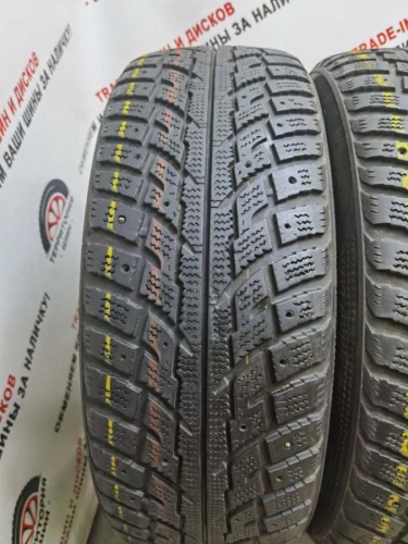 Kumho I'Zen RV Stud KC16 R17 225/60