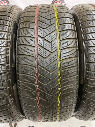 Pirelli Scorpion Winter RFT R19 235/55 101H