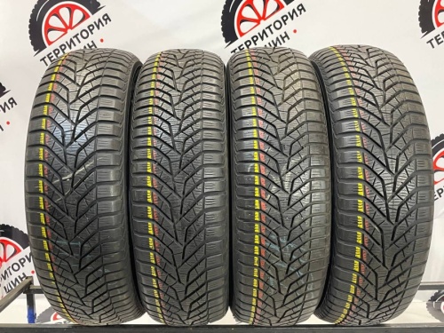 Yokohama BleEarth Winter V905 R17 215/65