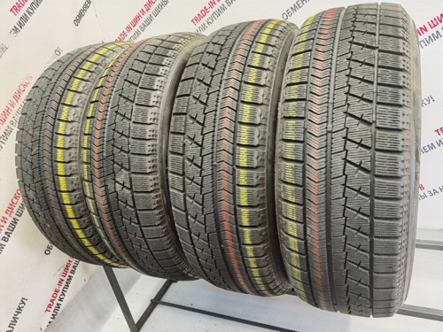 Bridgestone Blizzak VRX R17 215/60