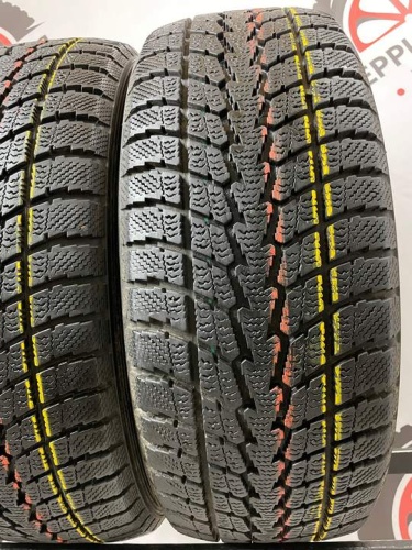 Toyo TranPath R18 215/55