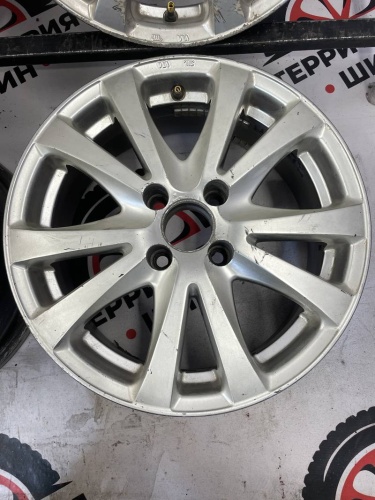 Литые Ваз  R15 4x98 ЦО 58.6 ЕТ35 6J