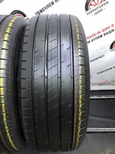 Goodyear EfficientGrip Cargo 2 R17 235/55