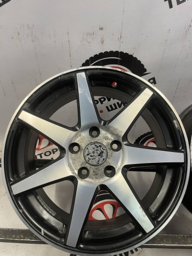 Литые черные R17 5*114.3 ЦО67.1 ЕТ48 J7