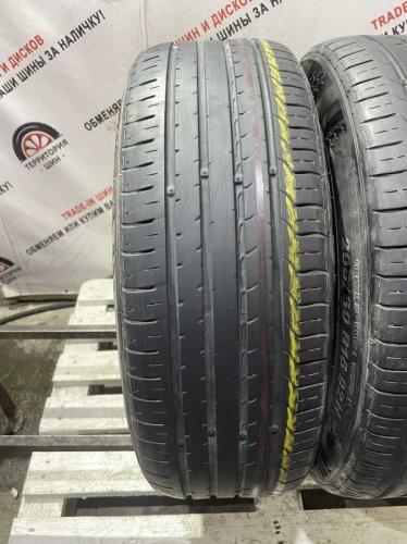 Kumho Ecsta HS51 R16 205/60