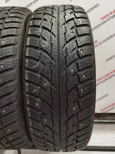 Kumho I'Zen RV Asymmetric R18 225/60