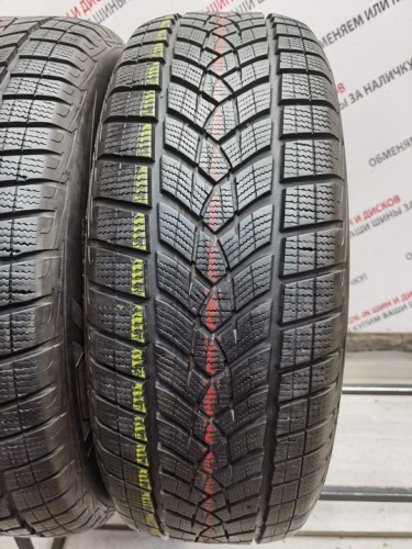 Goodyear UltraGrip Performance R18 235/60