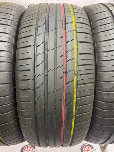 Rotalla Setula S-Race RS01+  R21 275/45 W110