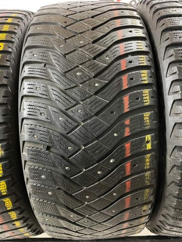 GoodYear UltraGrip Arctic 2 R18 235/45