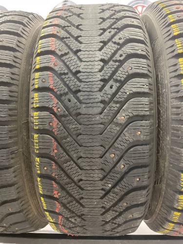 Goodyear UltraGrip 500 235/55 R17