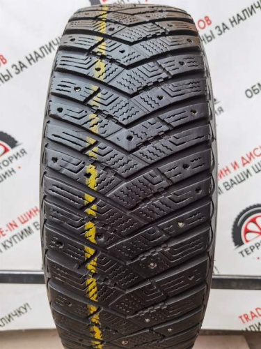 GoodYear Ultragrip ICE Arctic R17 215/65