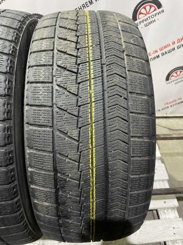 Bridgestone Blizzak VRX R17 225/50