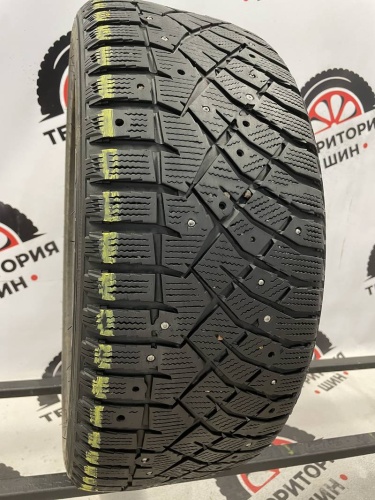 Nitto Therma Spike R17	215/50