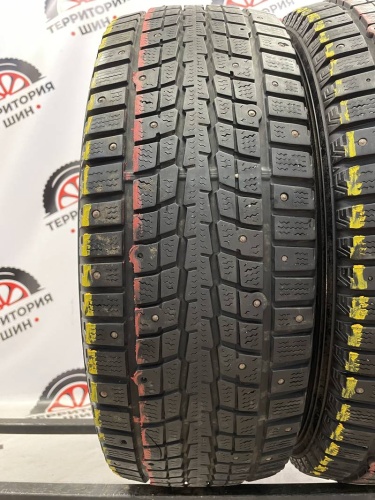 Dunlop  SP Winter Ice 01  R16 215/65