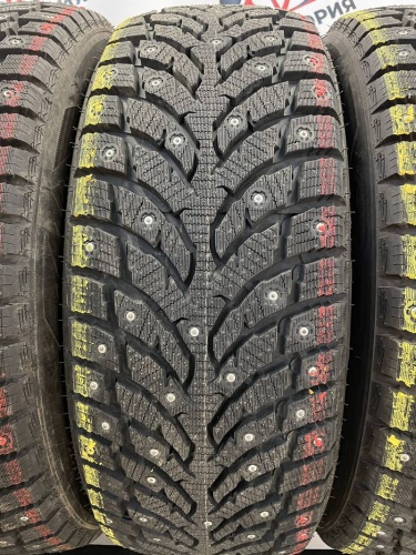 Landspider Arctictraxx R17 225/60